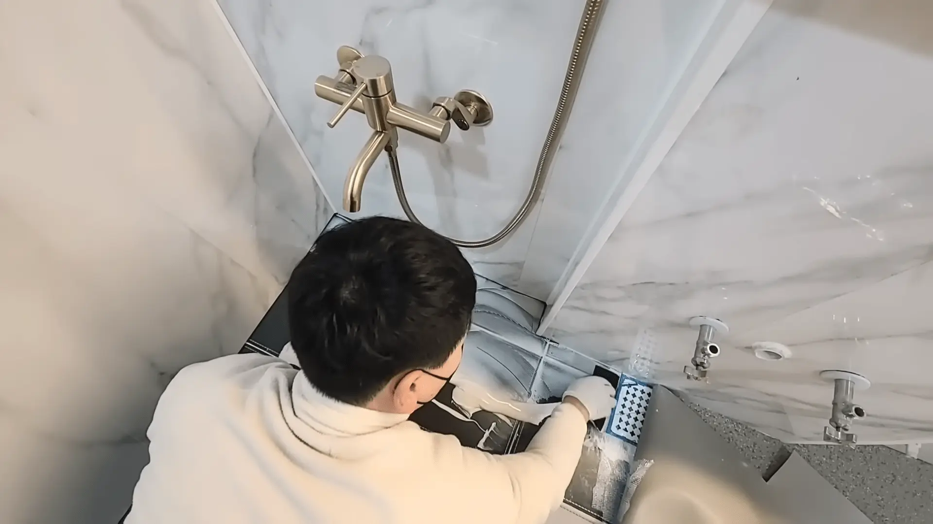Custom bathroom remodeling services